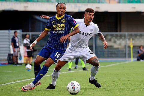 Serie A, Napoli vs Hellas Verona: Napoli's Giovanni Di Lorenzo and Hellas Verona's Dailon Livramento in action